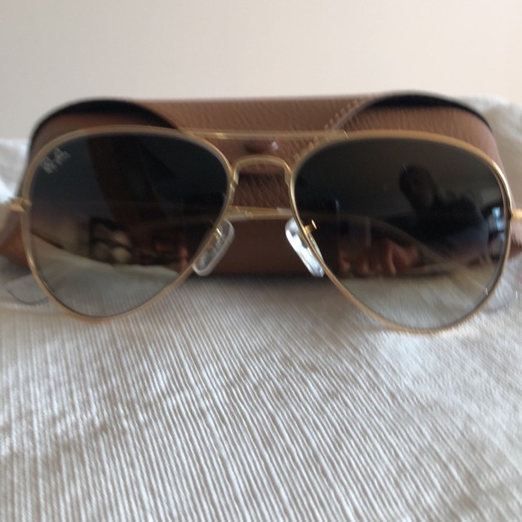 Ray-Ban Aviators - Picture 1 of 6